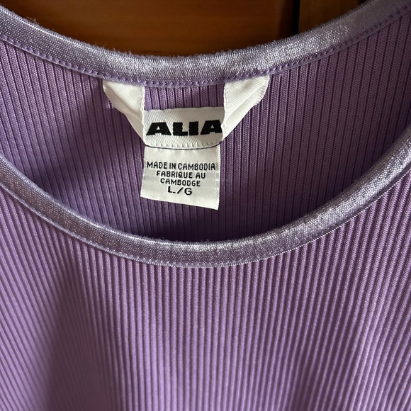 Alia Lavender Ribbed Tank Top - Picture 3 of 3